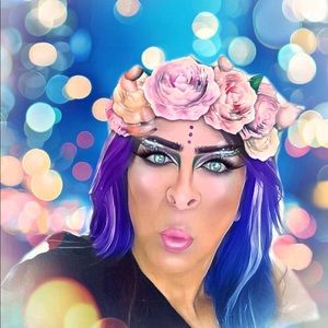 Meet your Posher, Karina